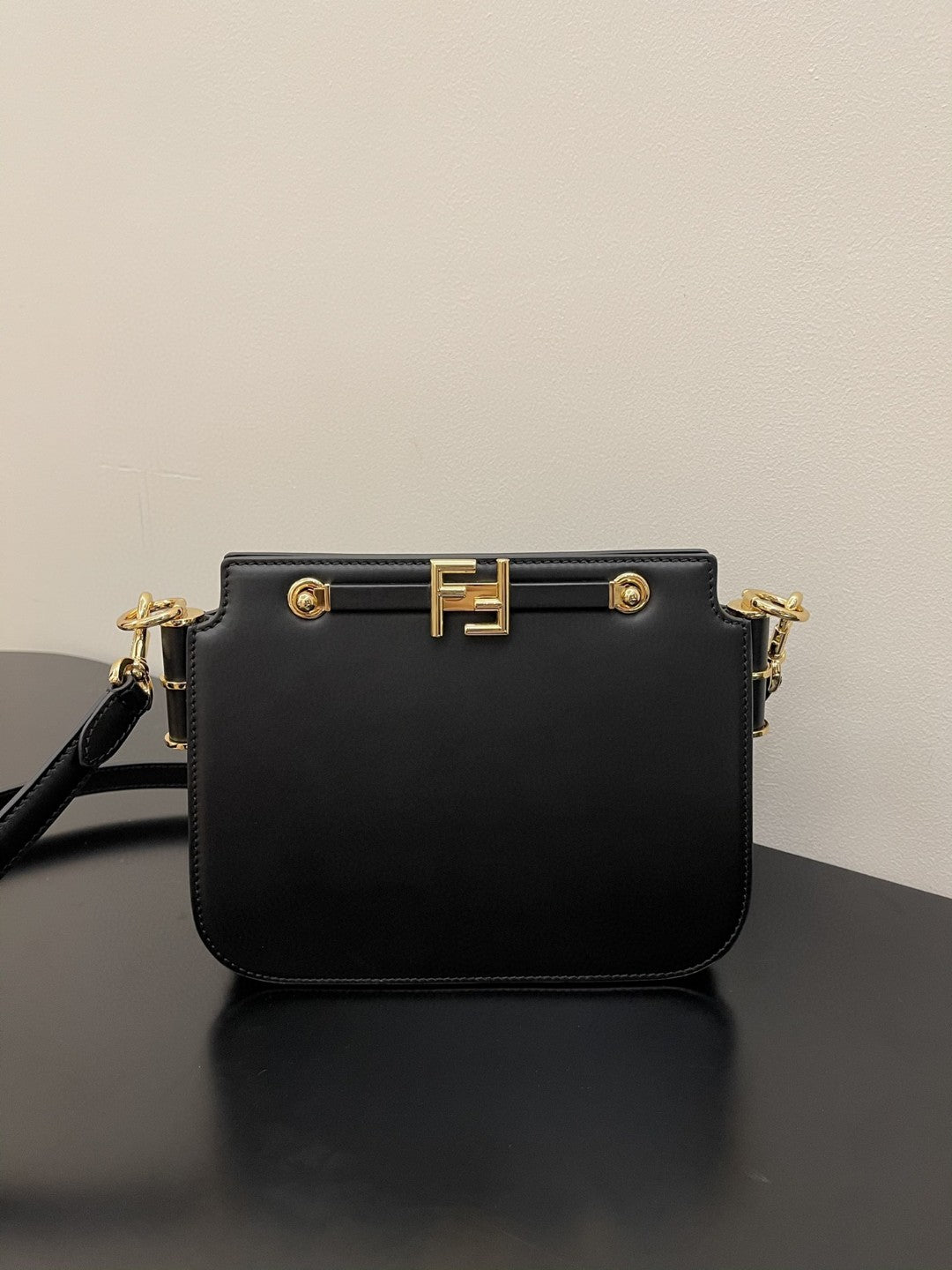 FI Touch Black Bag For Woman 19cm/7.5in