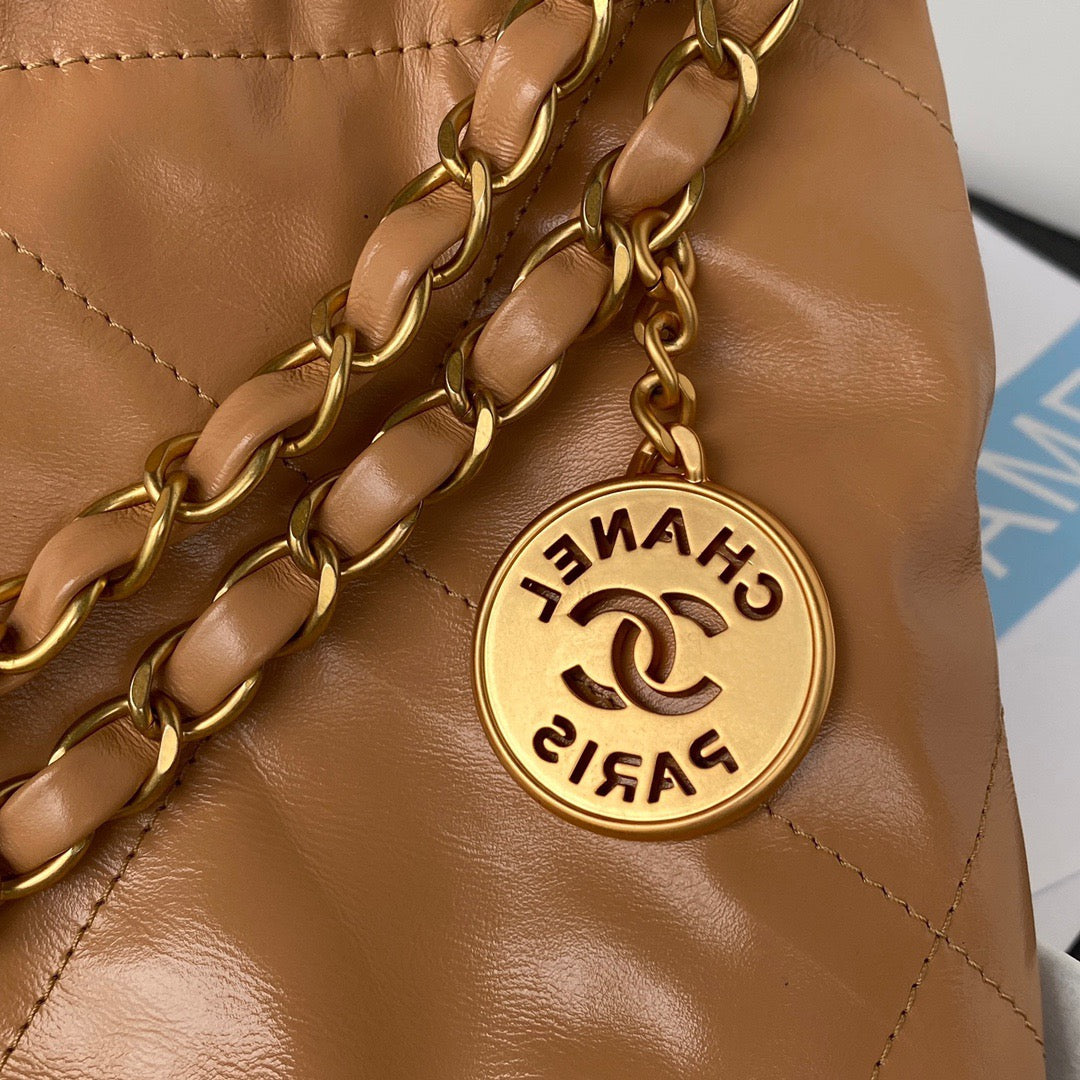 CHL 22 Handbag Gold Hardware Shiny Camel For Women, Women’s Handbags, Shoulder Bags 16.5in/38cm AS3261 B08037 NB356