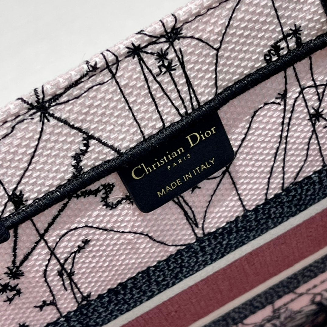 DI Medium Book Tote Multicolor Constellation Embroidery, Multicolor, For Women Women’s Handbags, Shoulder Bags, 36cm CD M1296ZRHP_M884