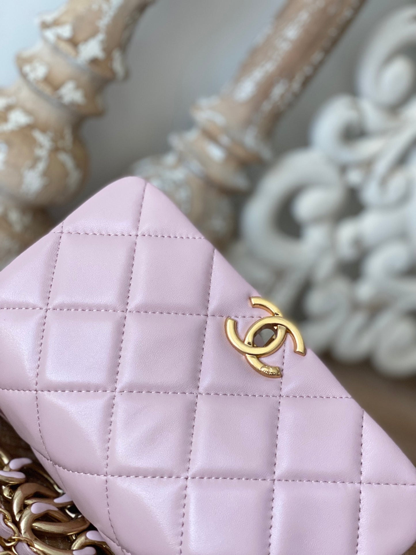 CHL Classic Diamond Flap Bag Light PiNike For Women, Women’s Bags 9.1in/23cm