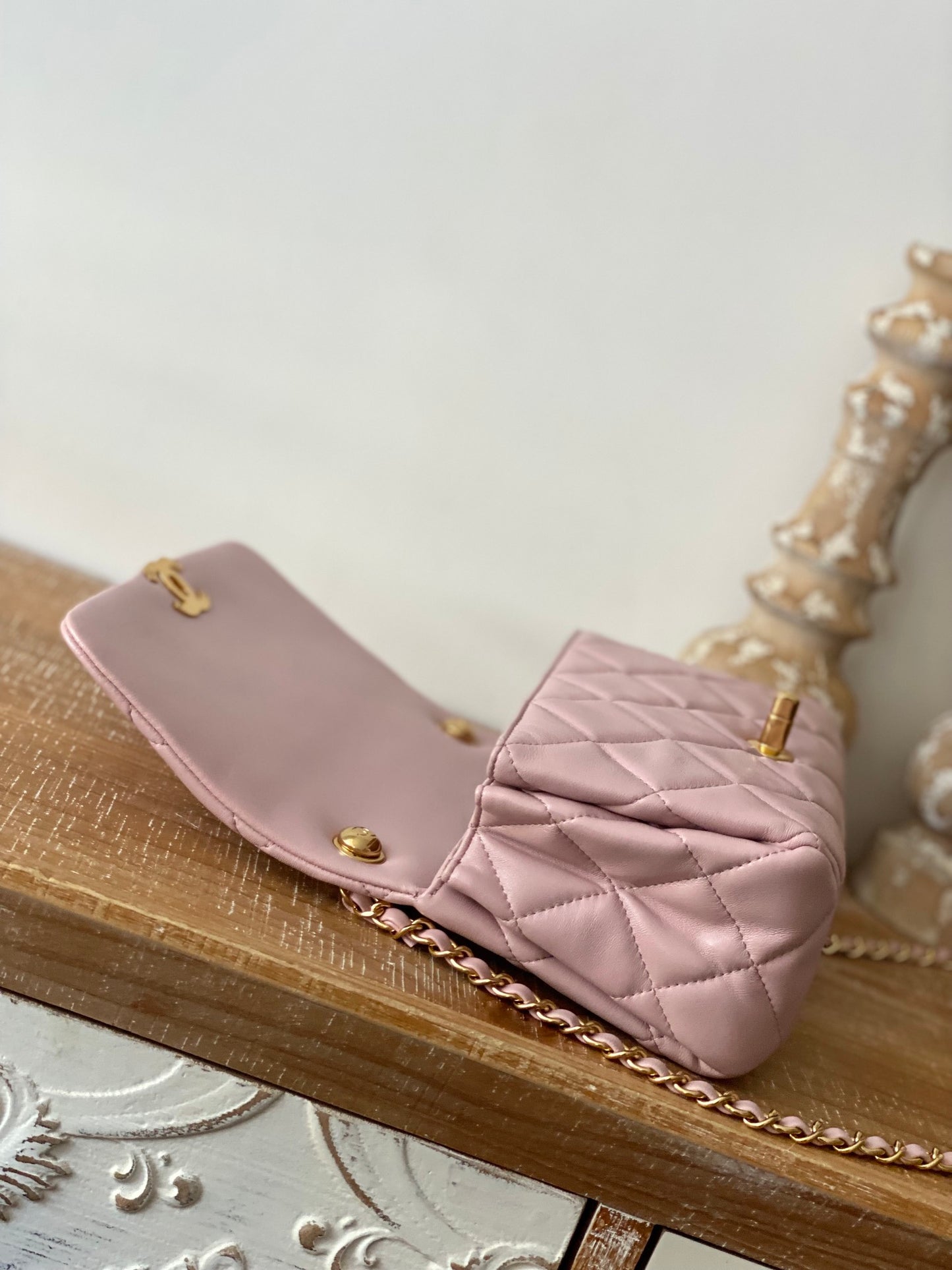 CHL Classic Diamond Flap Bag Light PiNike For Women, Women’s Bags 9.1in/23cm