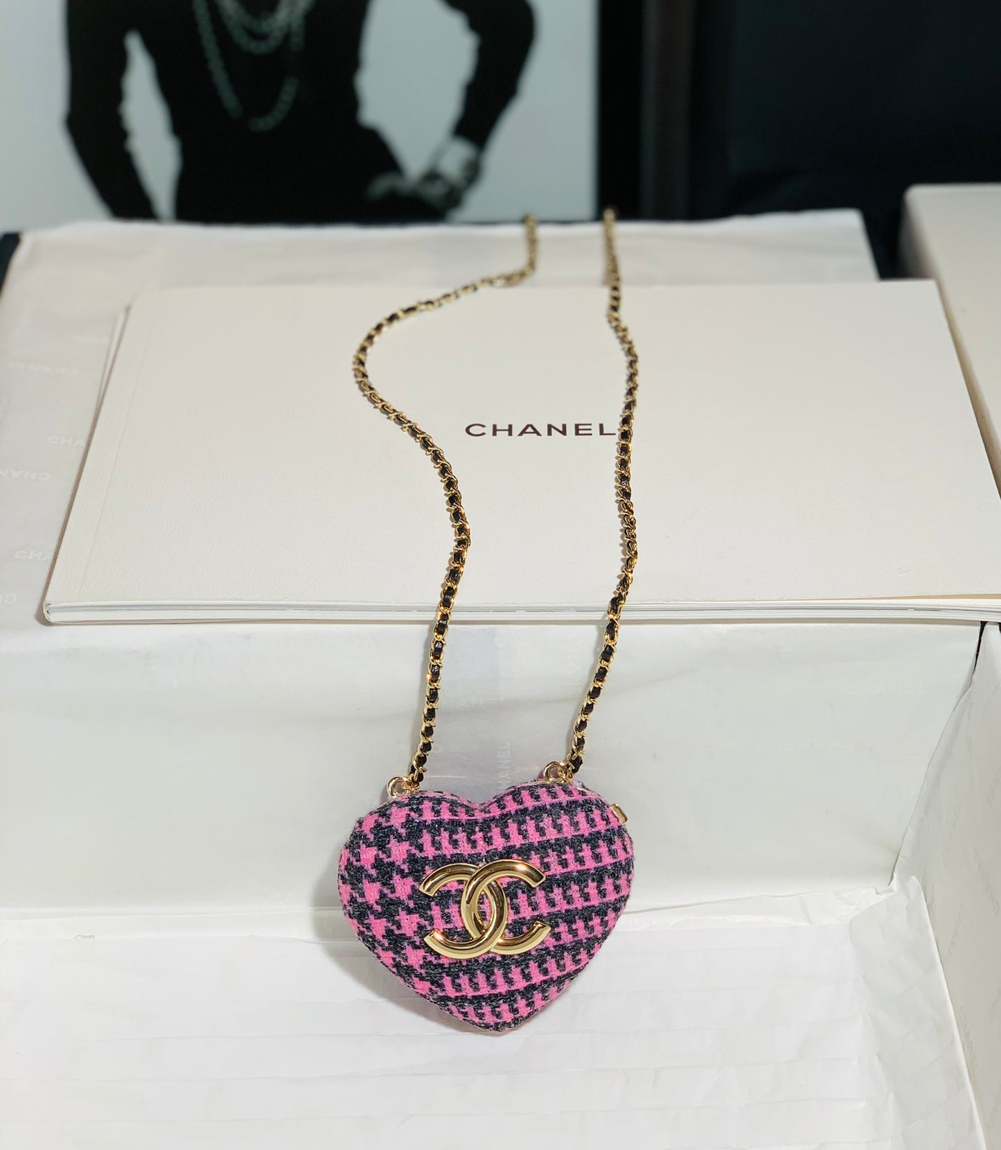 ChanelLong Necklace Bag Black And PiNike For Women, Women’s Bags 3in/7.6cm AB9485 B09330 NK598