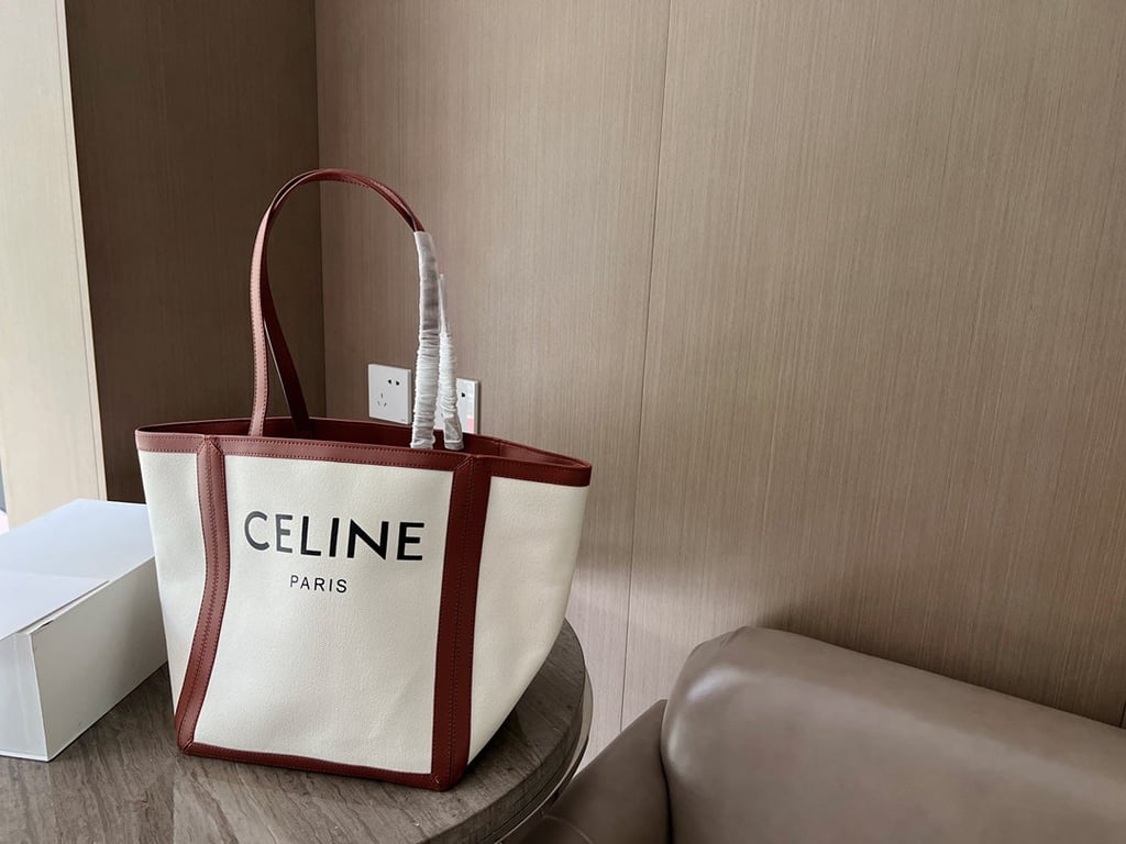 CE LARGE SQUARE IN TEXTILE WITH PRINT AND CALFSKIN BROWN 48CM