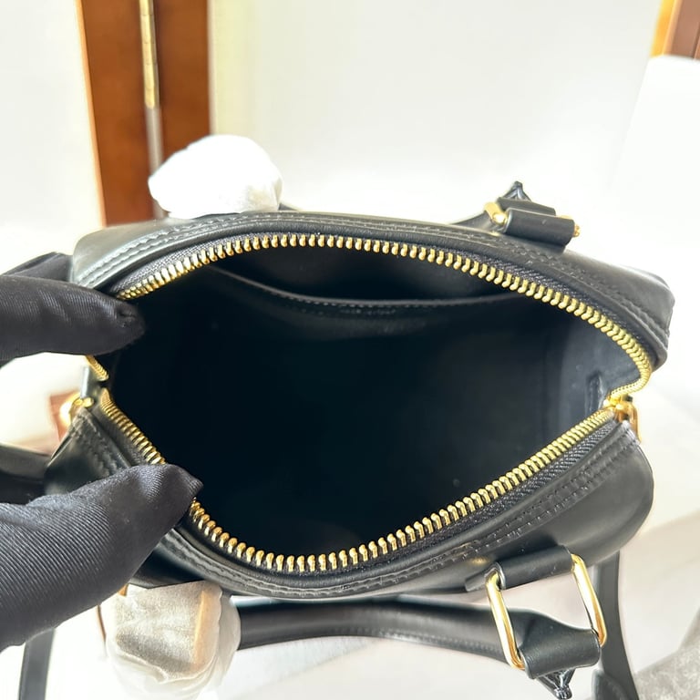 CE SMALL BOSTON BAG IN SMOOTH CALFSKIN WITH CUIR TRIOMPHE BLACK