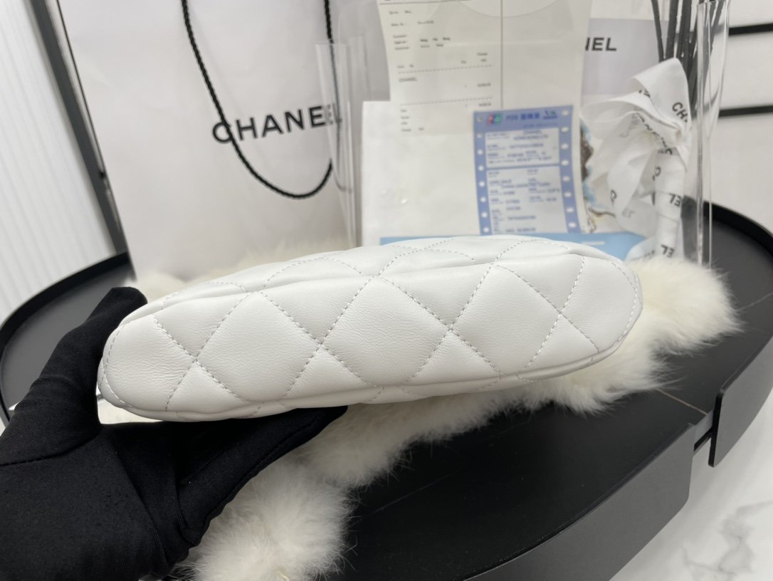 ChanelHobo Handbag White For Women, Women’s Bags 9.4in/24cm