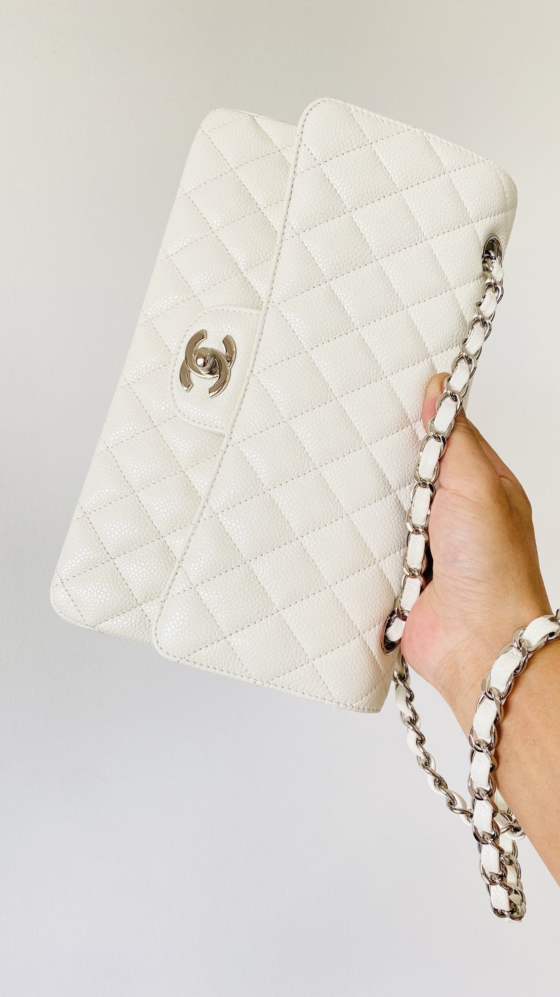 ChanelSmall Classic Handbag White For Women, Women’s Bags 9.1in/23cm