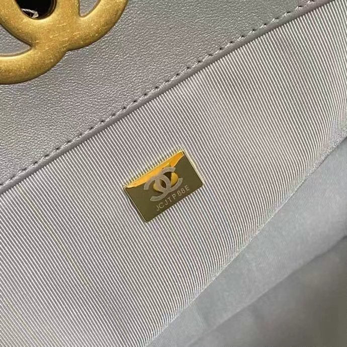 ChanelShopping ChanelBag 19 White For Women, Women’s Bags 16in/41cm
