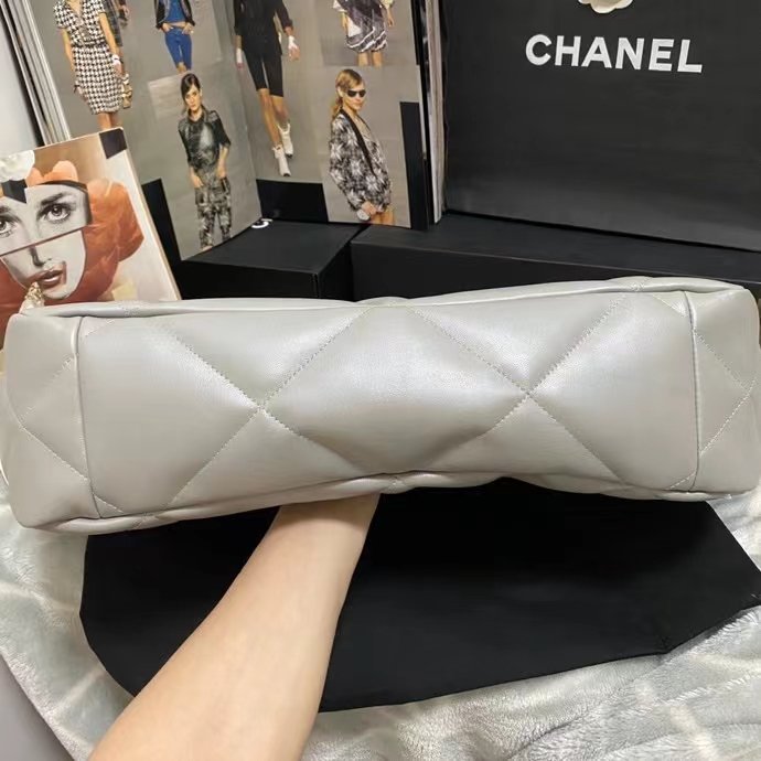 ChanelShopping ChanelBag 19 White For Women, Women’s Bags 16in/41cm