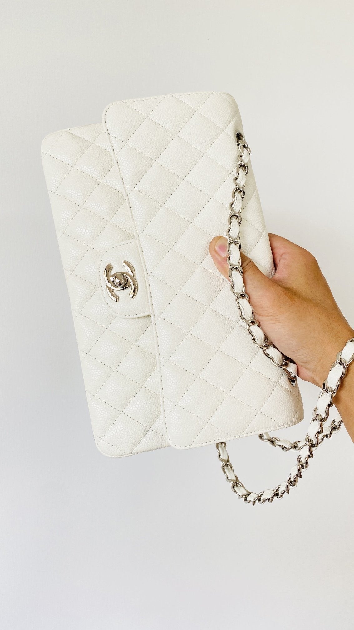 ChanelSmall Classic Handbag White For Women, Women’s Bags 9.1in/23cm