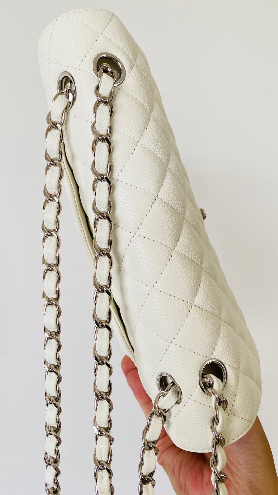 ChanelSmall Classic Handbag White For Women, Women’s Bags 9.1in/23cm