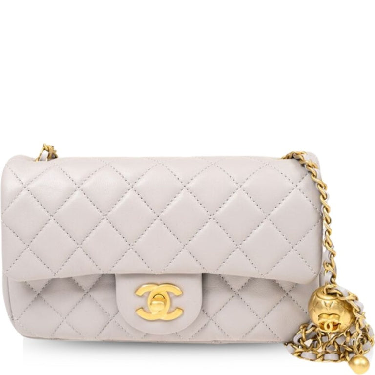 CHL FLAP BAG WITH CC BALL ON STRAP WHITE