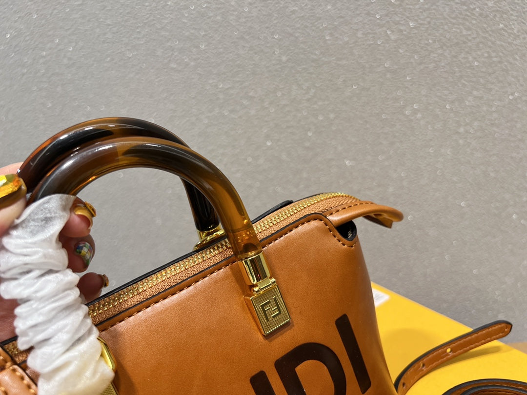 VL - Luxury Bags FEI 275