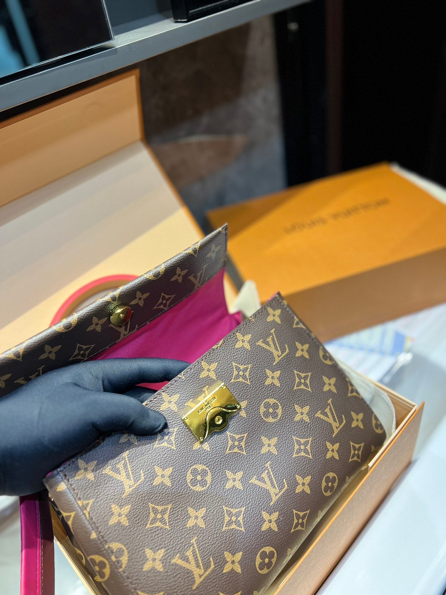 VL - New Luxury Bags LUV 738