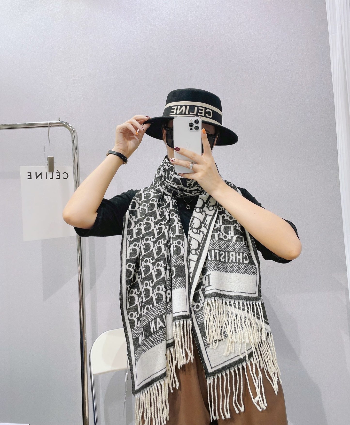 VL - Luxury Edition DIR Scarf 004
