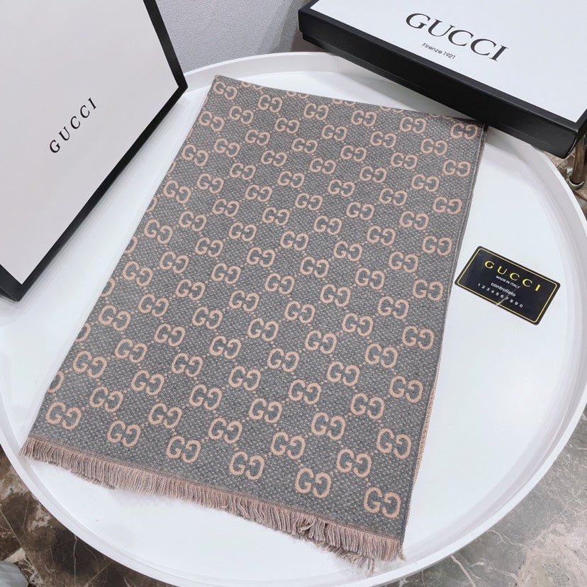 VL - Luxury Edition GCI Scarf 040