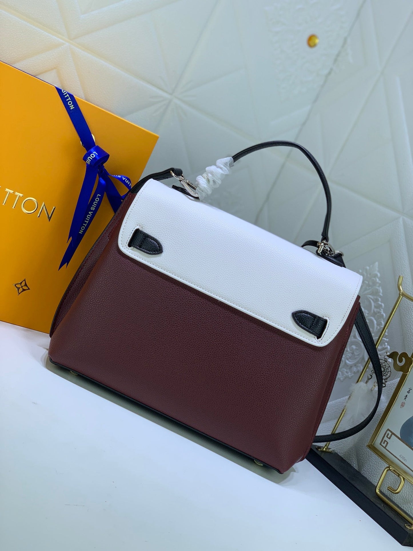 VL - New Luxury Bags LUV 747
