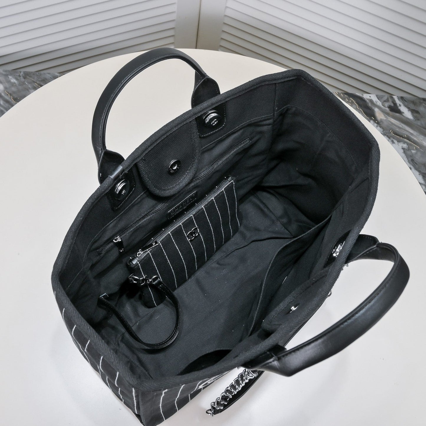 VL - Luxury Bags CHL 537
