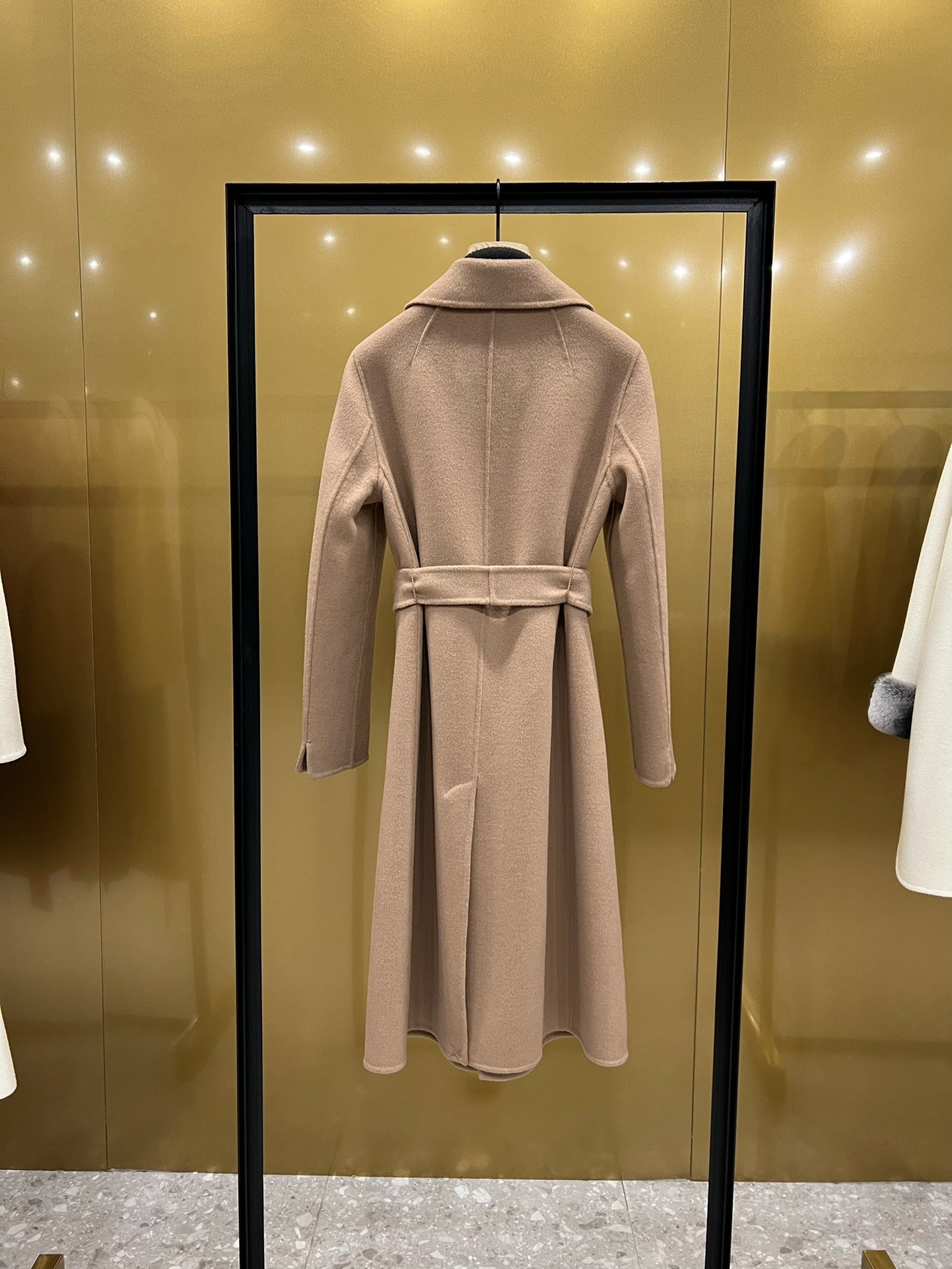 Designer Max Wrap Coat 009