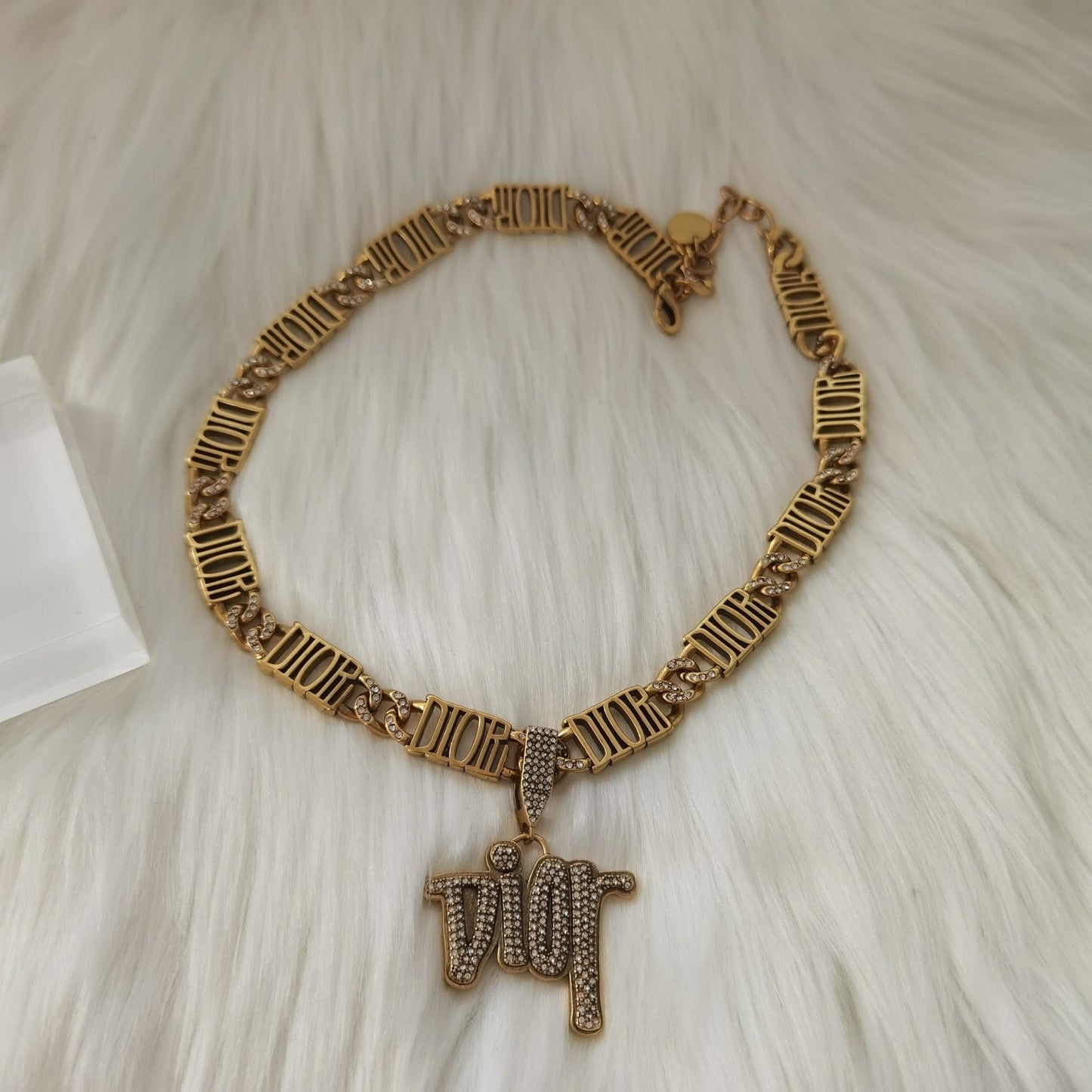 VL - Luxury Edition Necklace DIR017