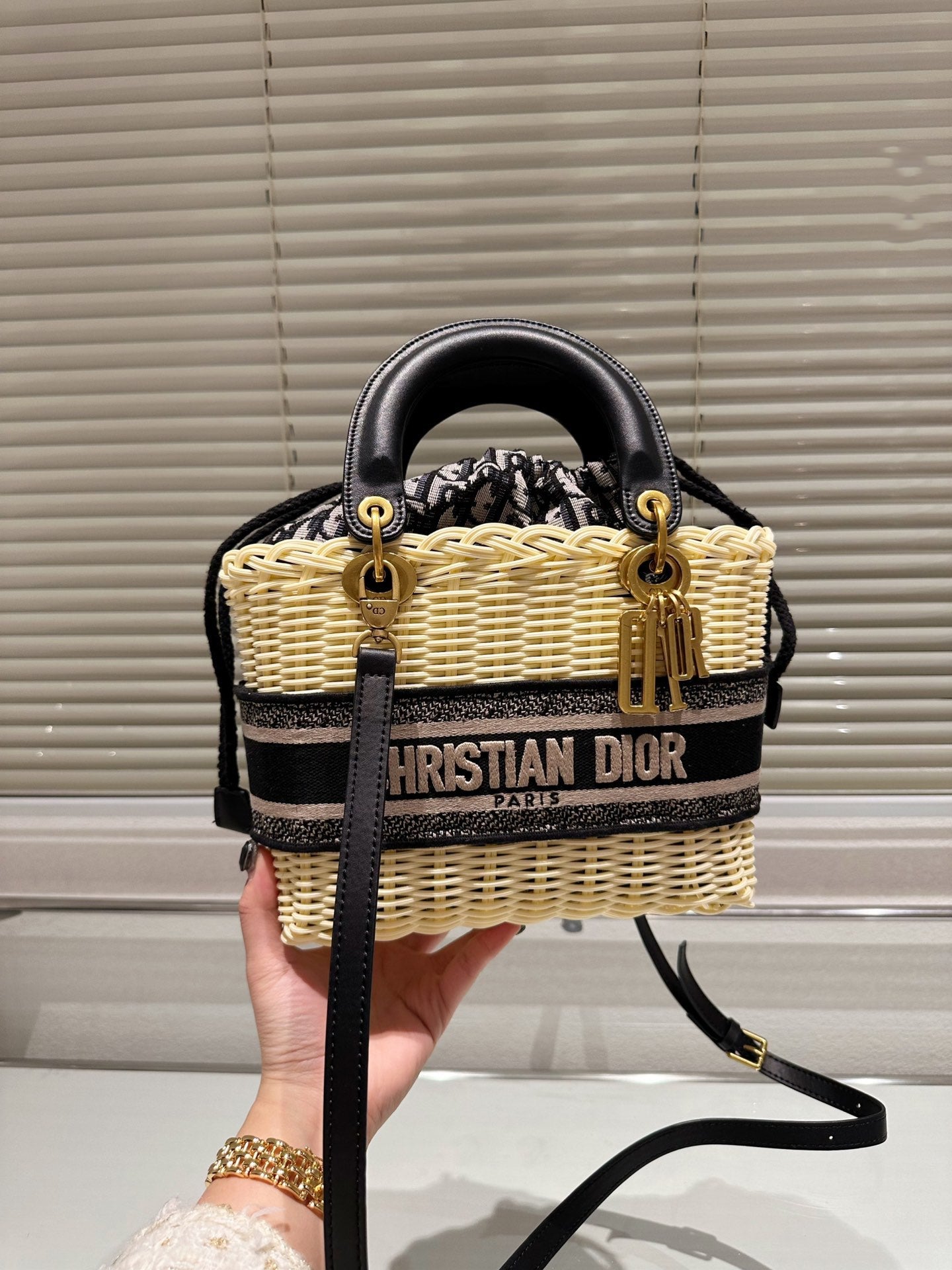 VL - New Luxury Bags DIR 374