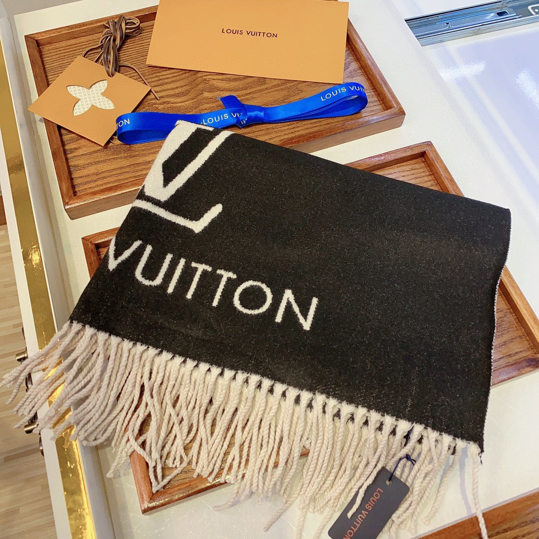 VL - Luxury Edition LUV Scarf 036