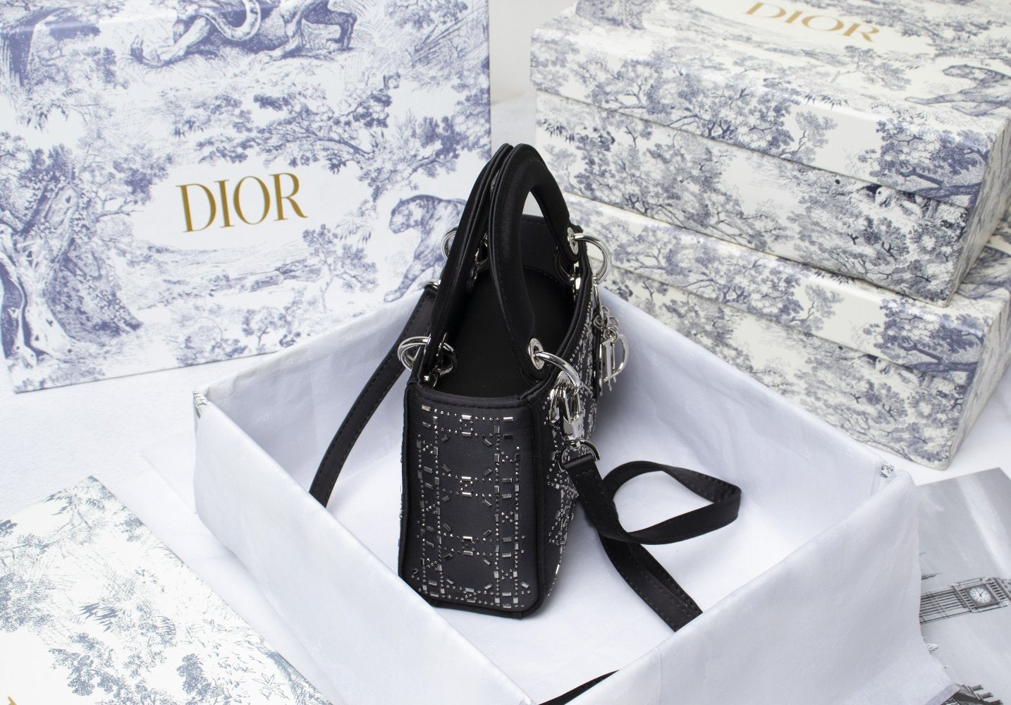 VL - Luxury Edition Bags DIR 230