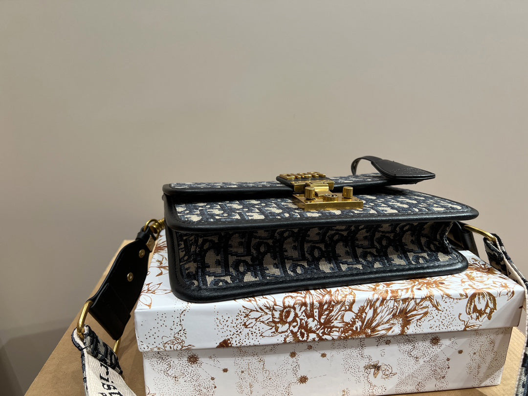 VL - New Luxury Bags DIR 364