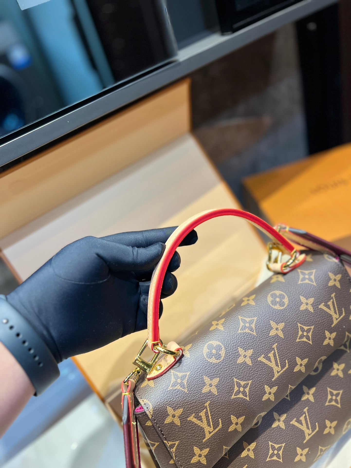 VL - New Luxury Bags LUV 738