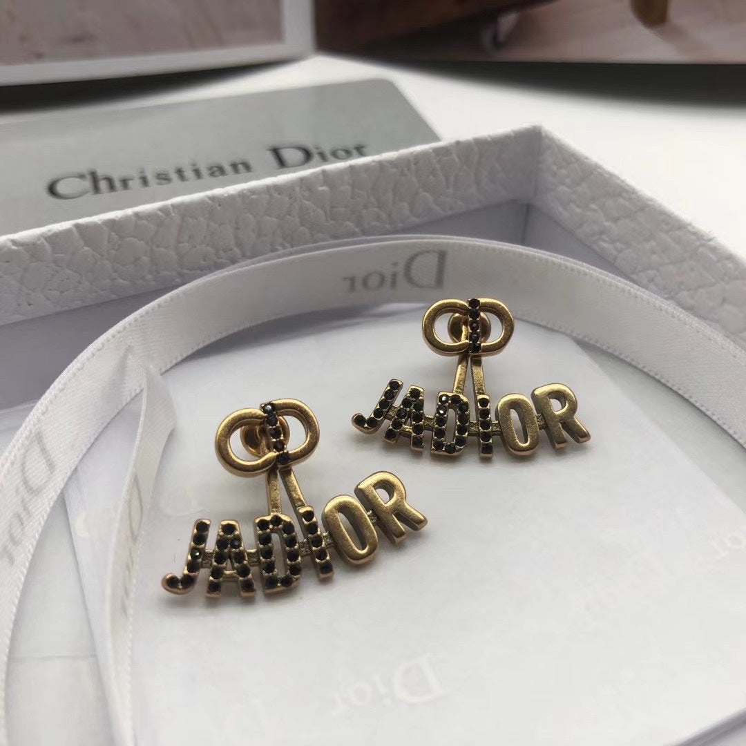 VL - Luxury Edition Earring Dir 014