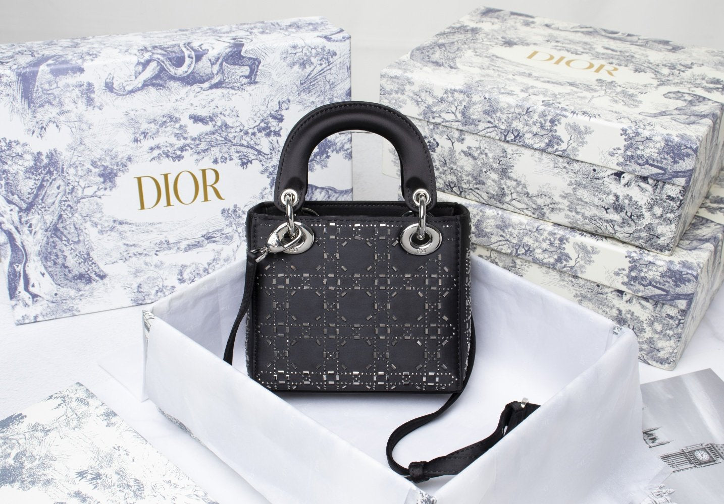 VL - Luxury Edition Bags DIR 230