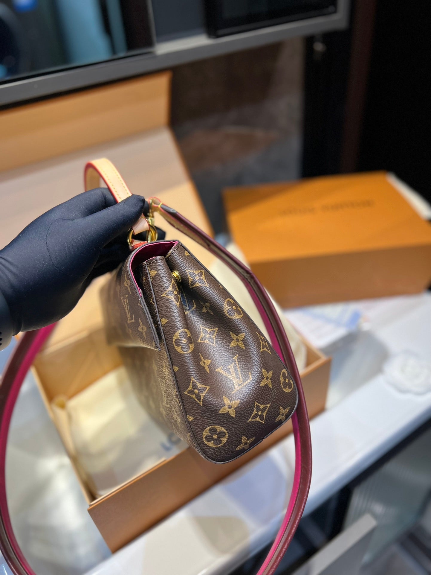 VL - New Luxury Bags LUV 738