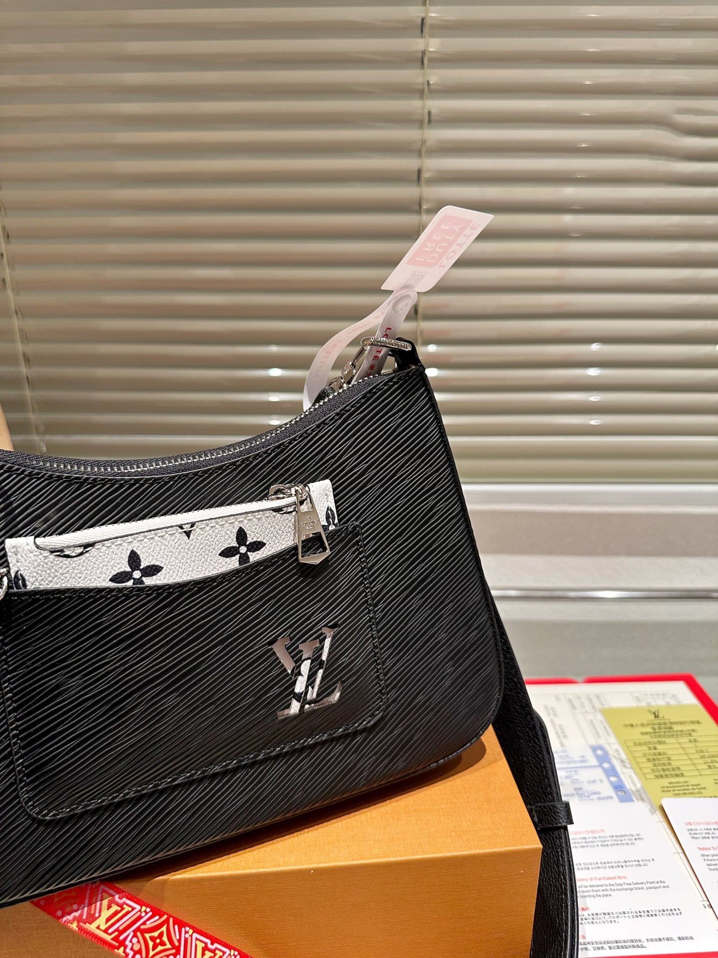 VL - New Luxury Bags LUV 774