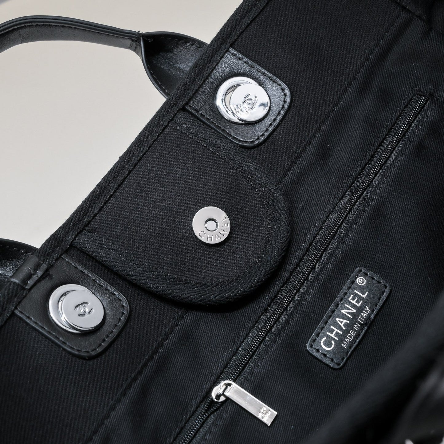 VL - Luxury Bags CHL 537
