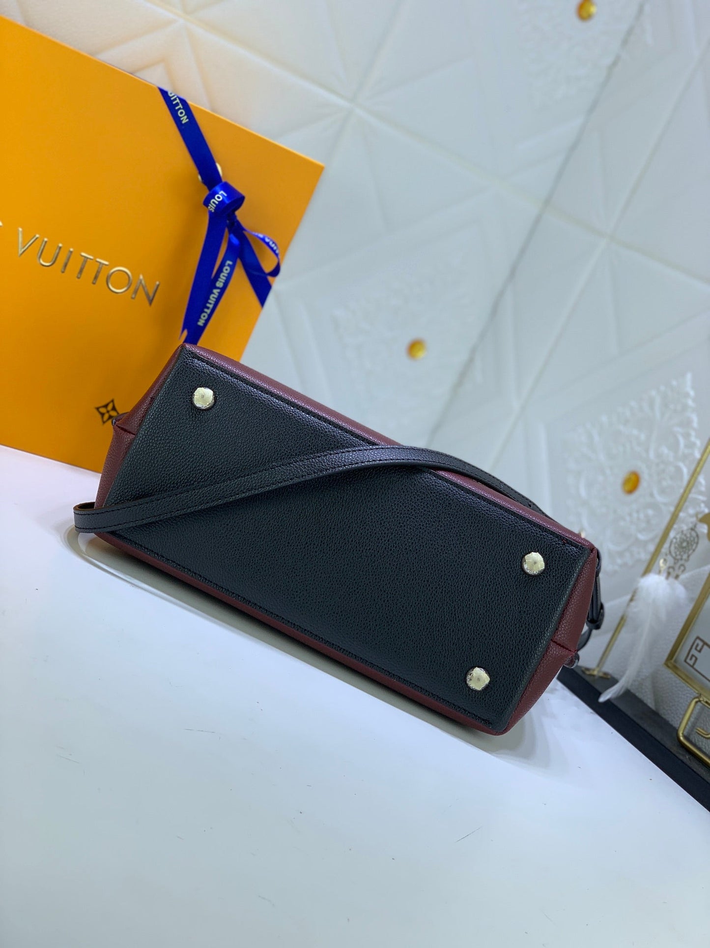 VL - New Luxury Bags LUV 747