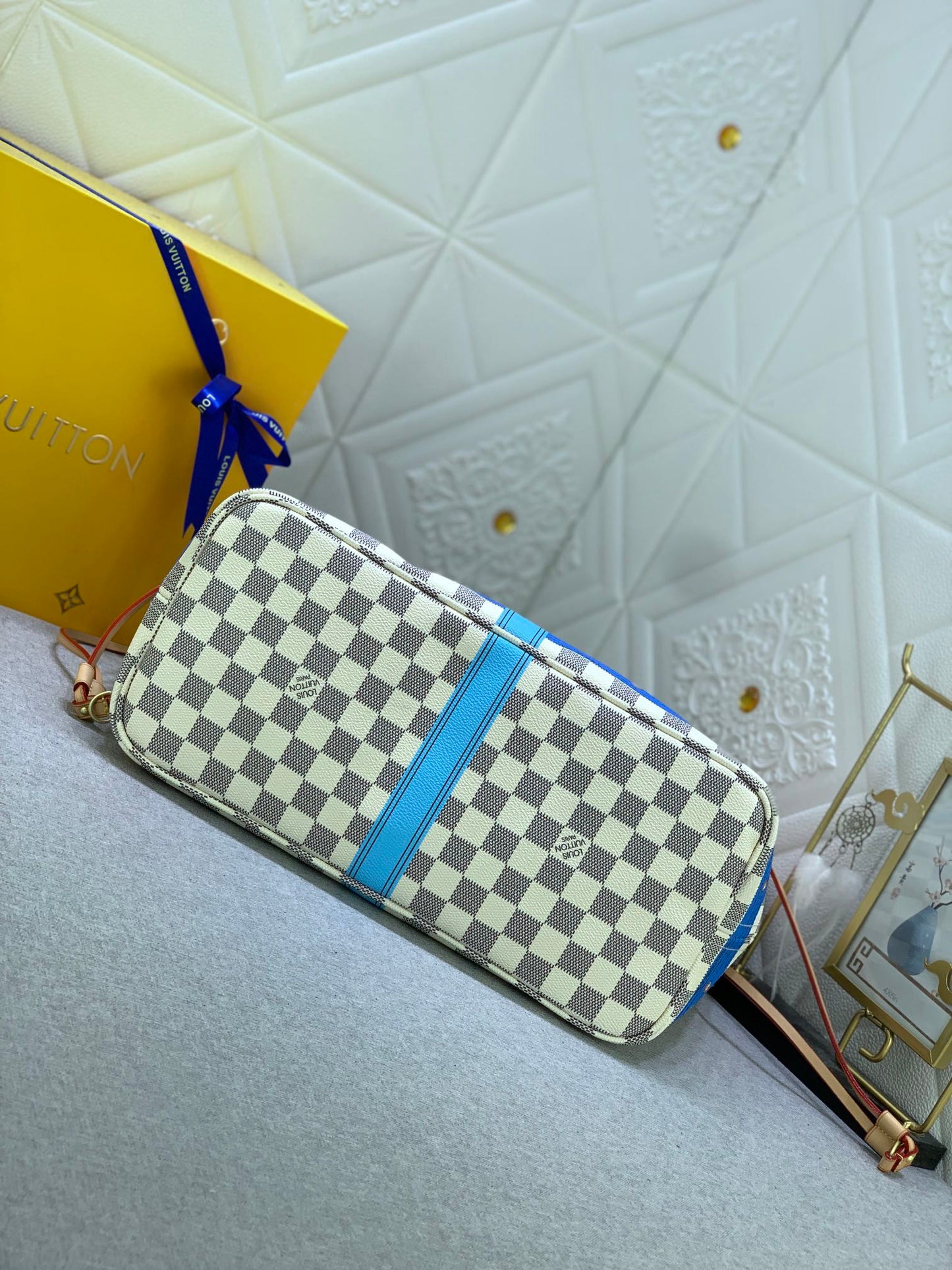 VL - New Luxury Bags LUV 810