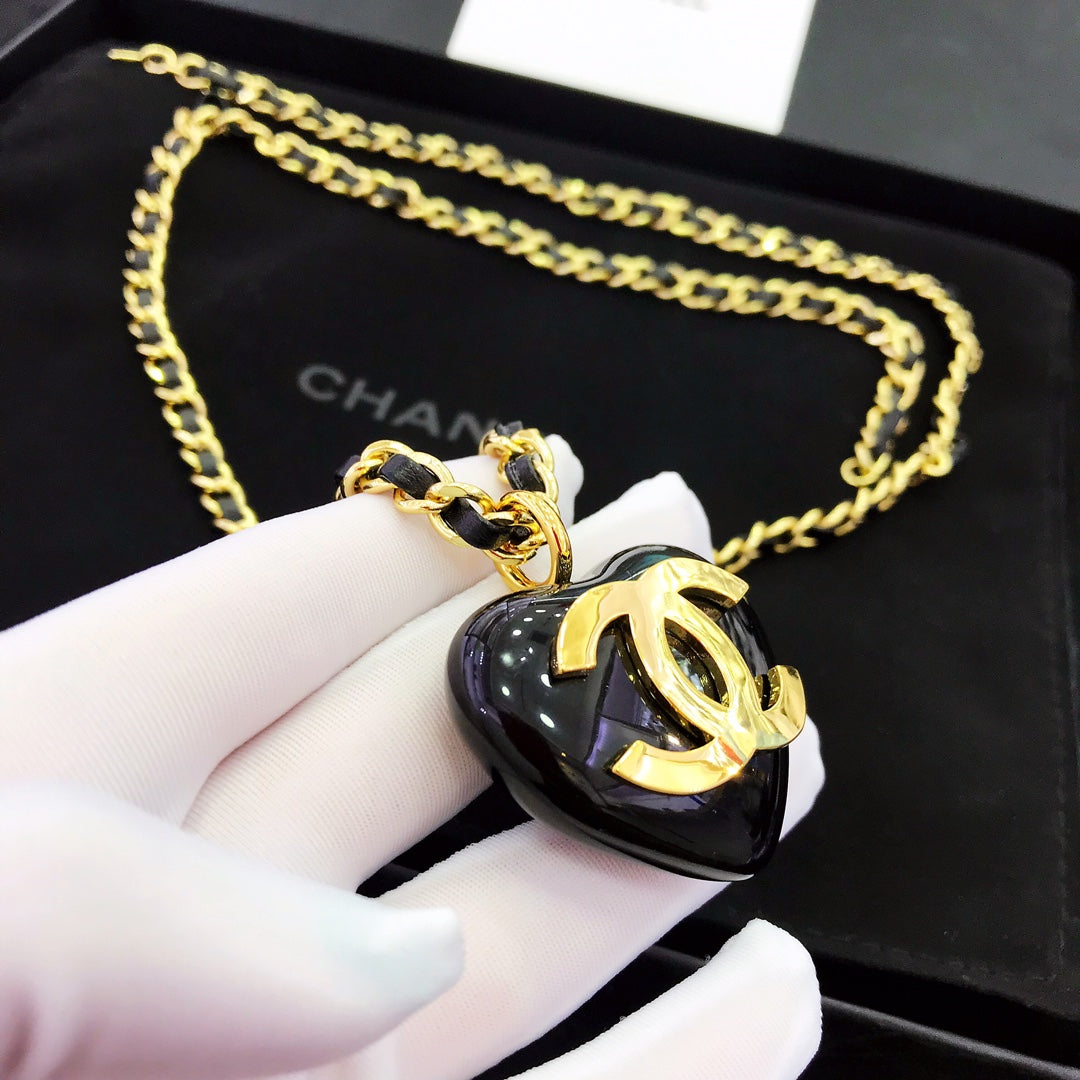 VL - Luxury Edition Necklace CH-L052