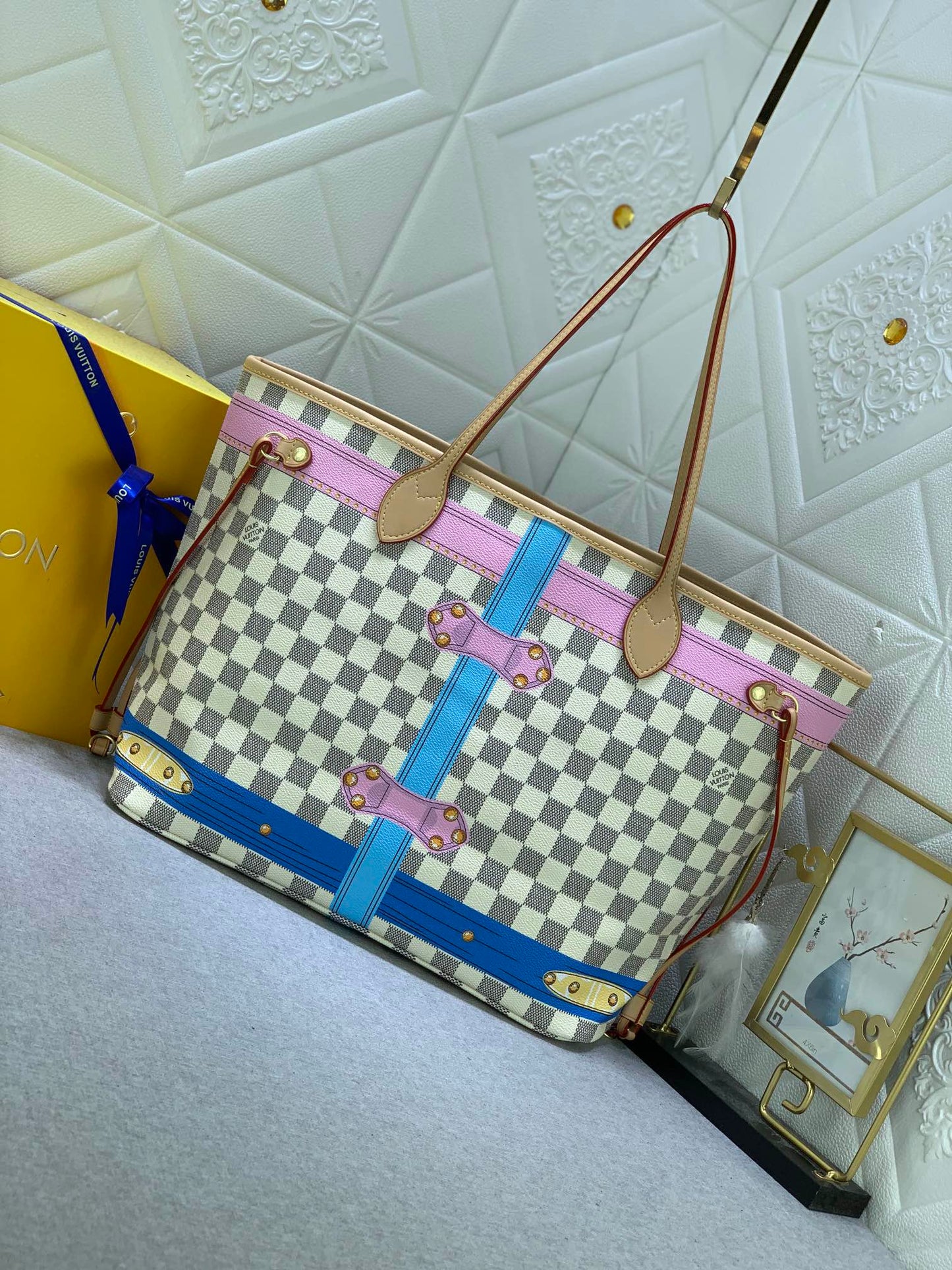 VL - New Luxury Bags LUV 810