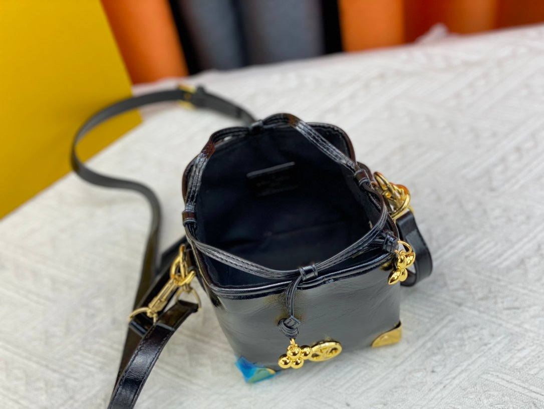 VL - Luxury Bags LUV 905