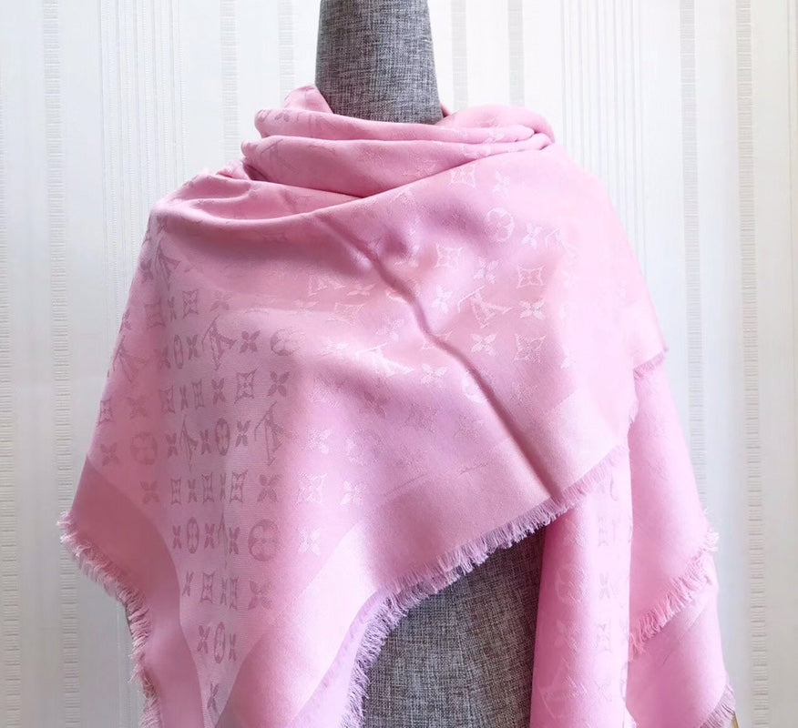 VL - Luxury Edition LUV Scarf 024