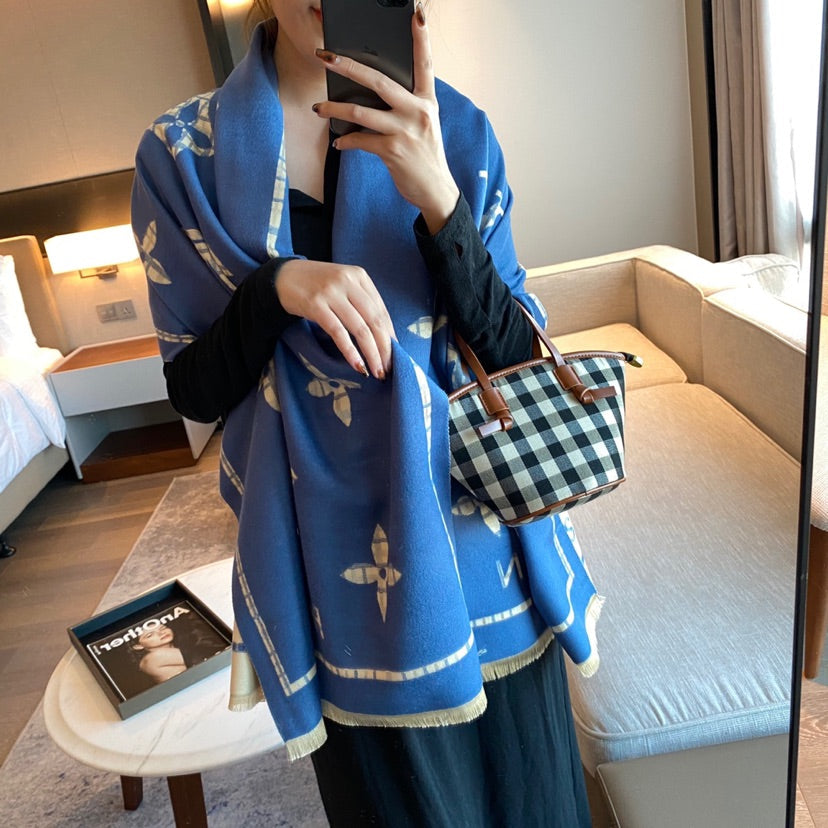VL - Luxury Edition LUV Scarf 015