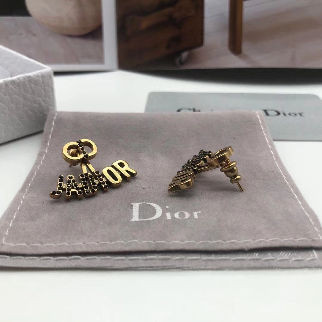 VL - Luxury Edition Earring Dir 014