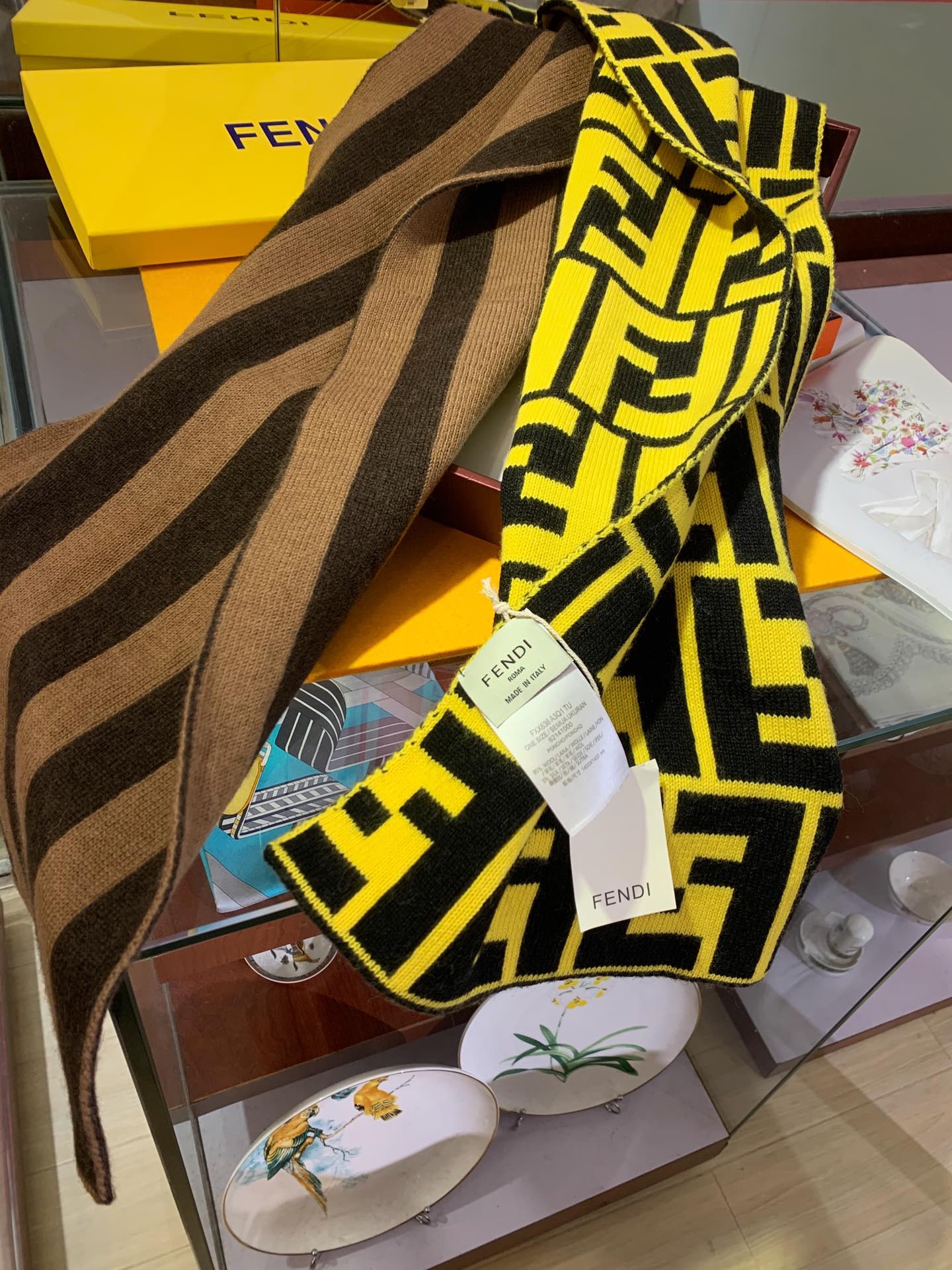 VL - Luxury Edition FEI Scarf 008