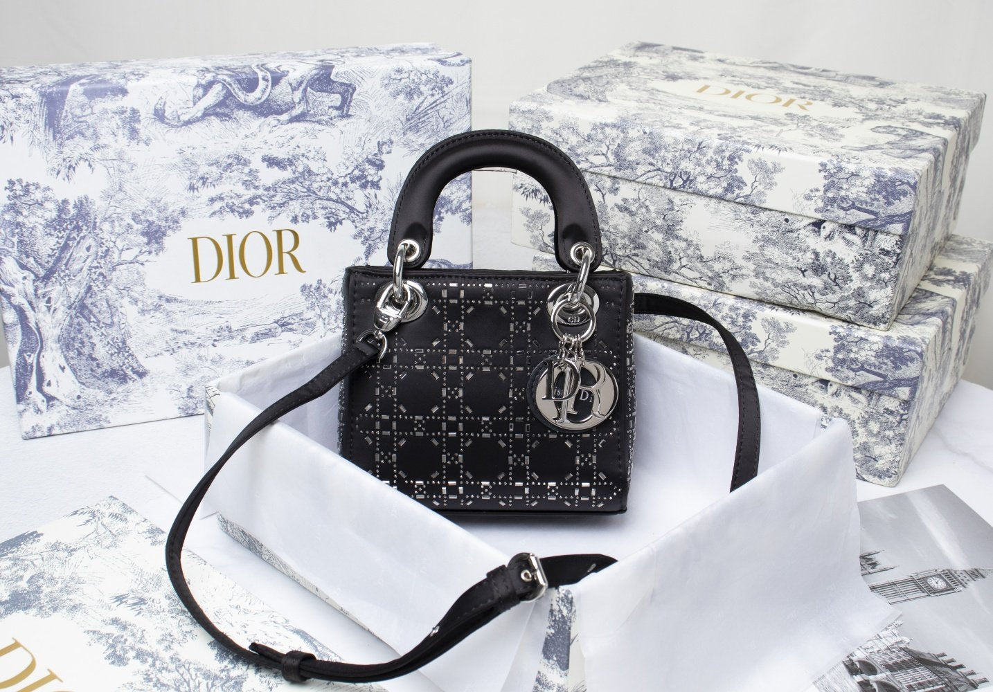 VL - Luxury Edition Bags DIR 230