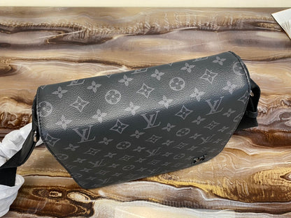 Ver Fashion Lu-Vi bags - 17440