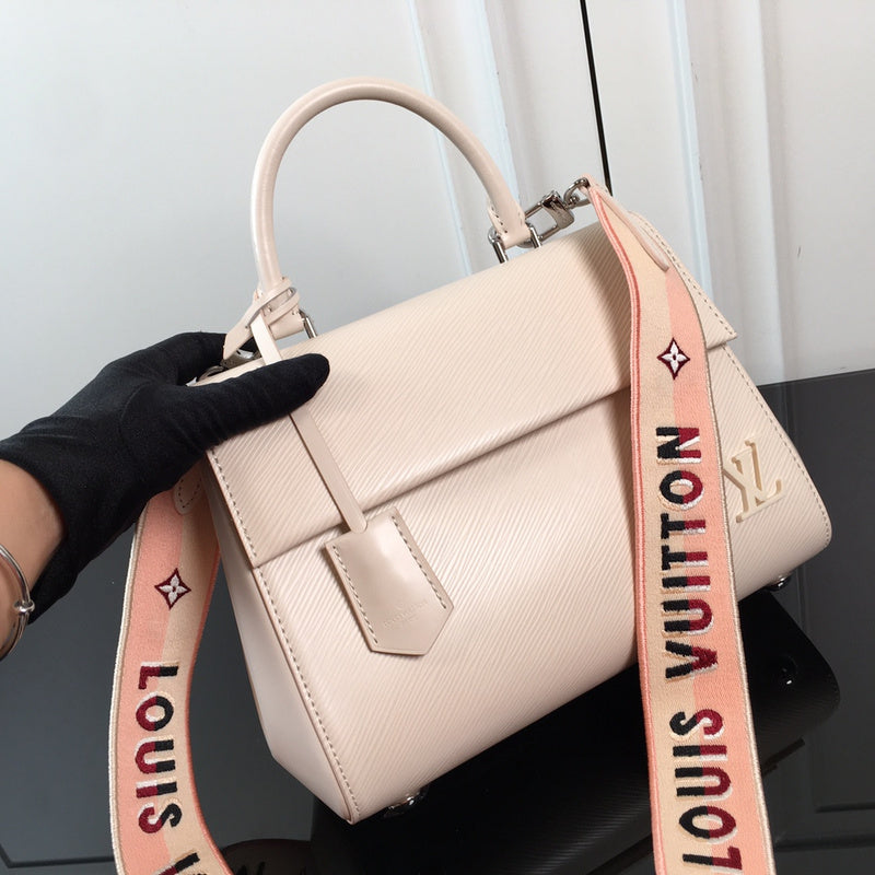Ver Fashion Lu-Vi bags - 17240