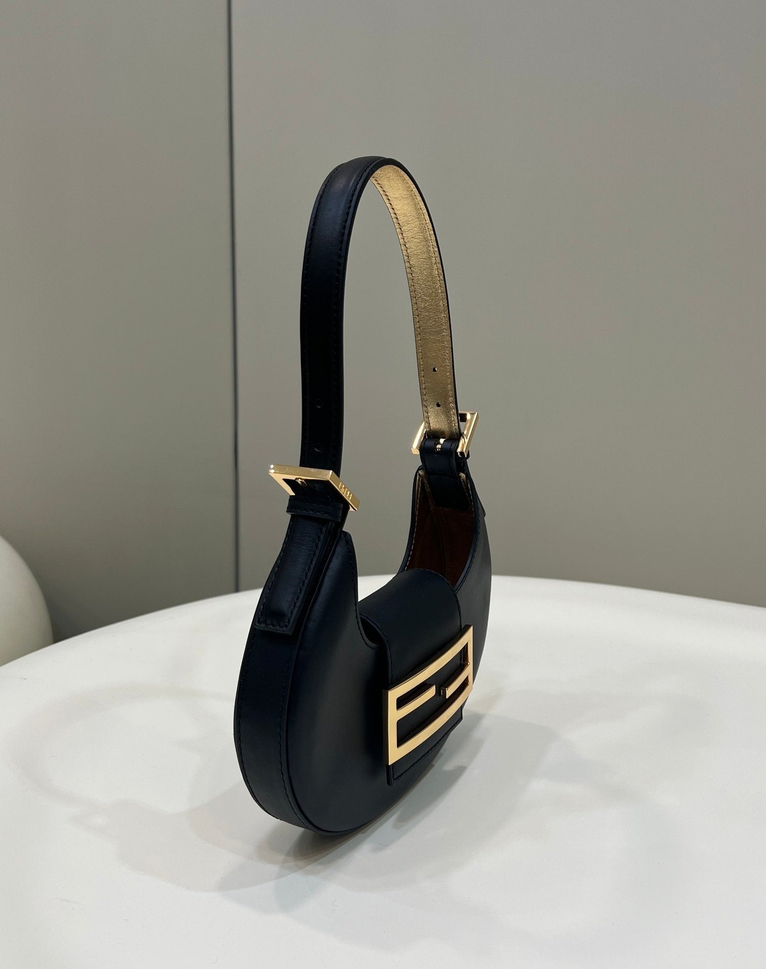 FI Cookie Black For Women, Women&#8217;s Handbags, Shoulder Bags 7.4in/19cm FF 8BS065AAIWF0KUR