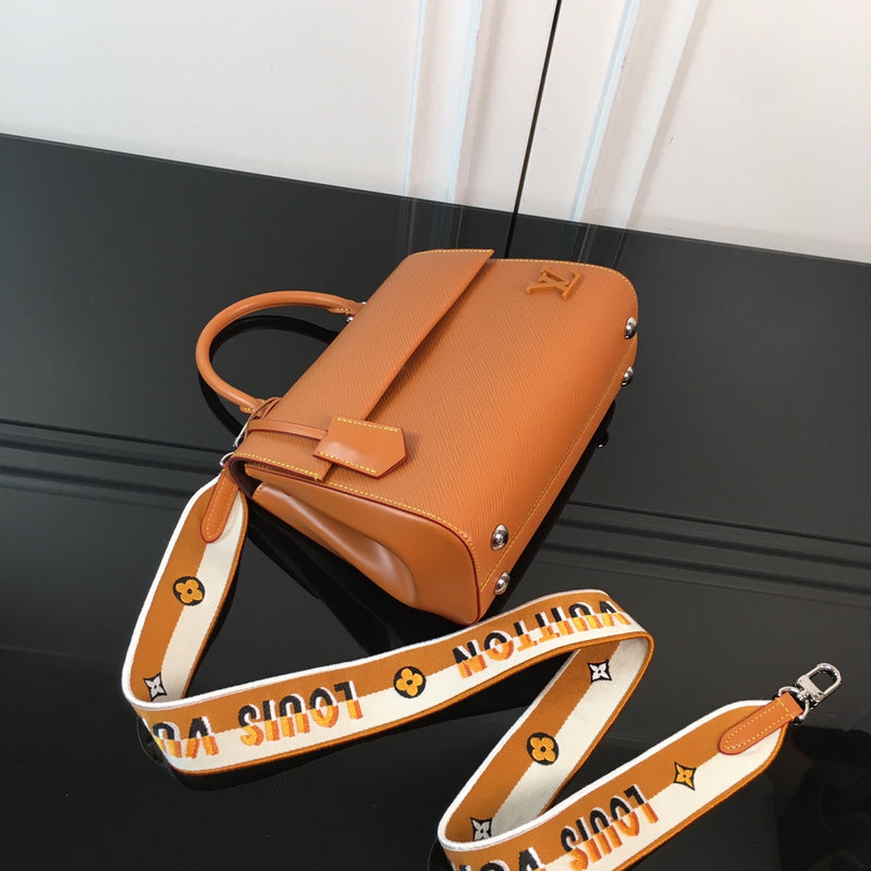 Ver Fashion Lu-Vi bags - 17105