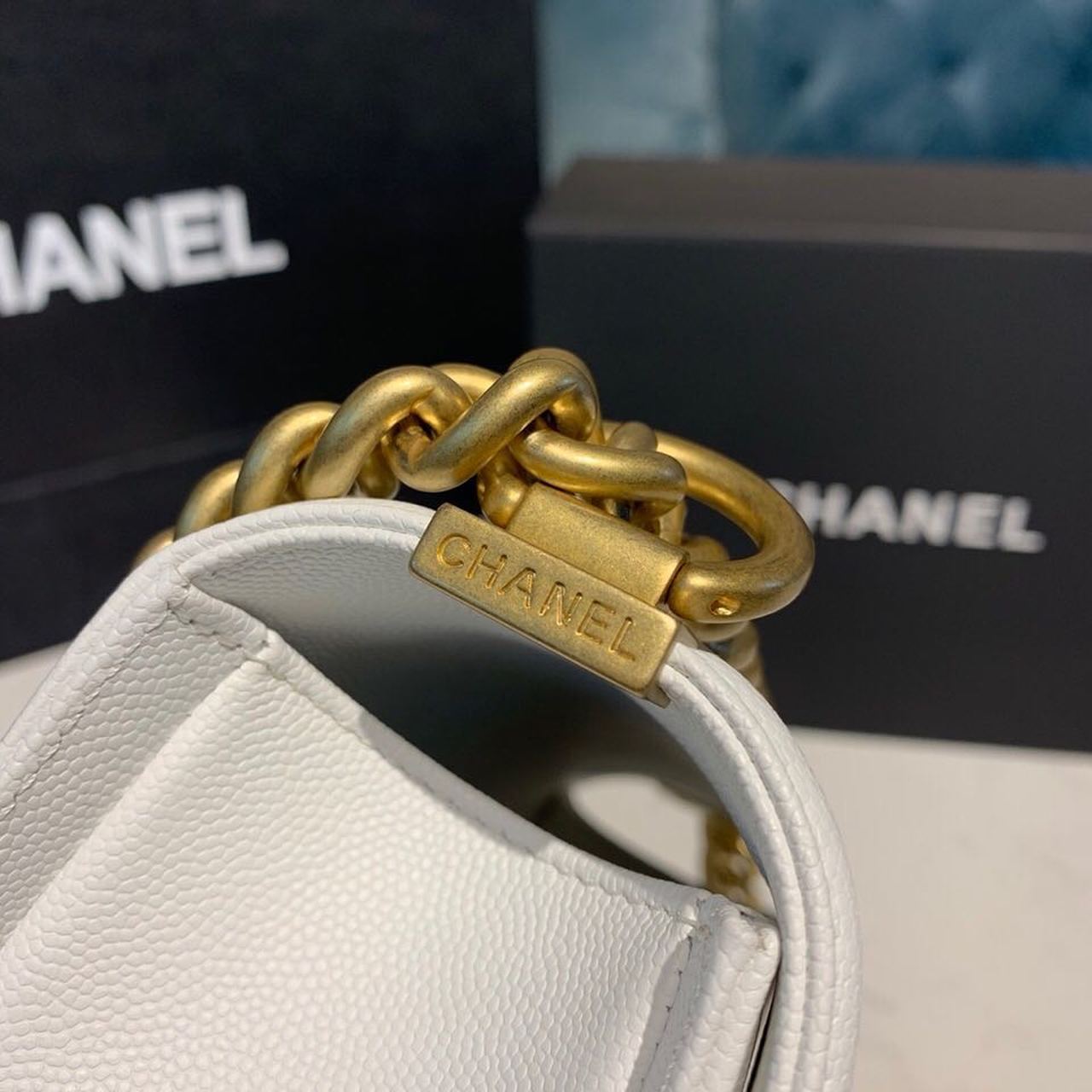 ChanelSmall Boy Handbag White For Women, Women’s Bags, Shoulder And Crossbody Bags 7.8in/20cm A67085