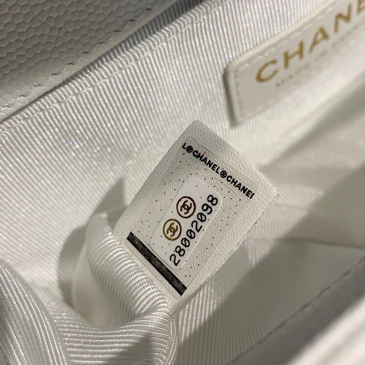 ChanelSmall Boy Handbag White For Women, Women’s Bags, Shoulder And Crossbody Bags 7.8in/20cm A67085