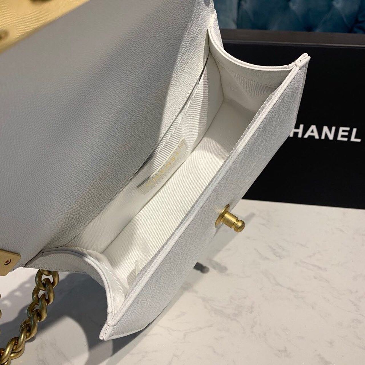 CHL SMALL BOY HANDBAG WHITE
